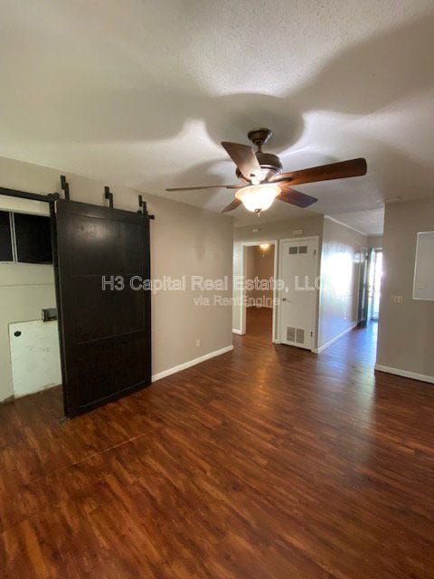 Building Photo - 215 Dogwood Ln