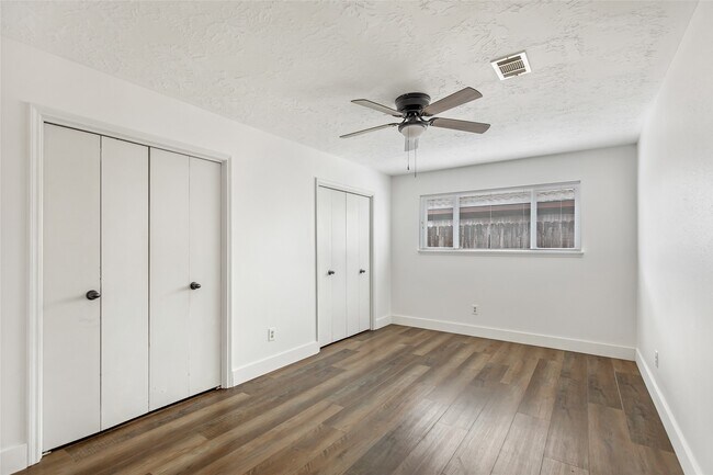 Building Photo - 3615 Acorn Springs Ln