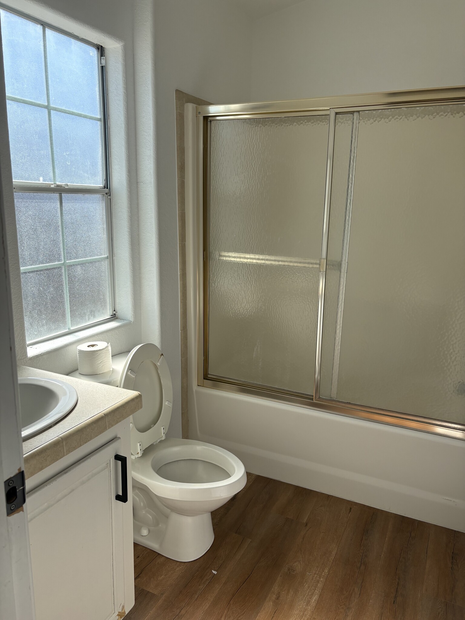 Building Photo - 4321 N Mobile Cir E