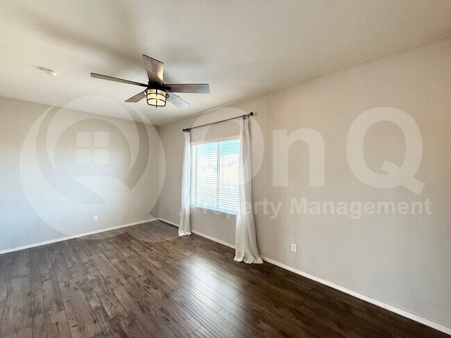 Building Photo - 12908 W Sierra Vista Dr