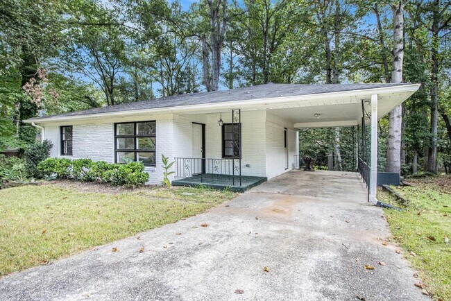 Building Photo - 2550 Graywall St