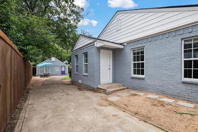 Building Photo - 3620 Stadium Dr
