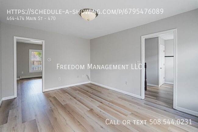 Building Photo - 464-474 Main St-470