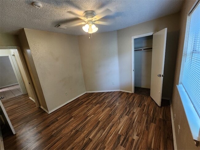 Back corner bedroom - 4206 Katrina Ln