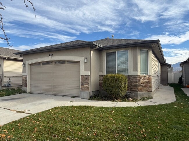 Primary Photo - Updated 3-Bedroom Home in Woods Cross!