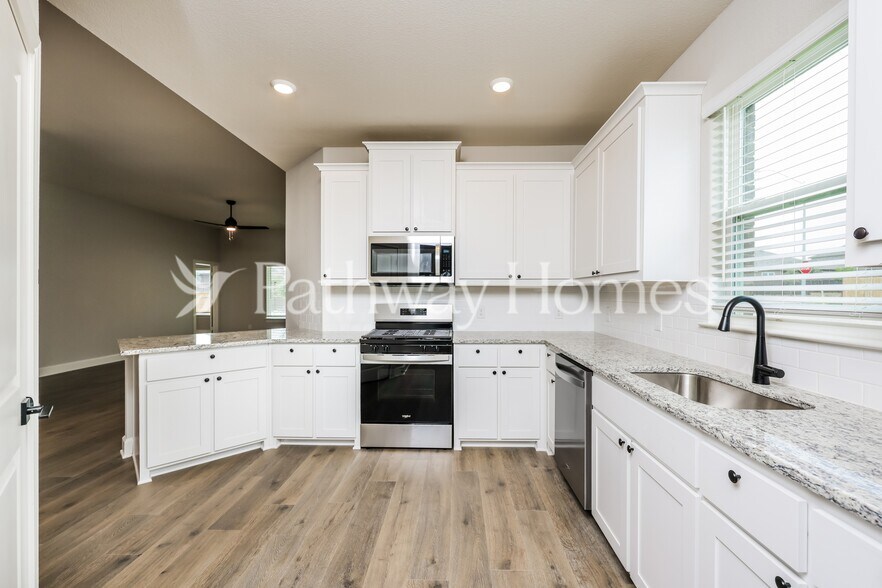 Building Photo - 1037 Costa Vista Trl