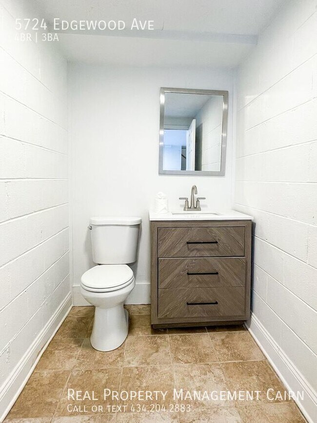Building Photo - 4 Bed, 2.5 Bath Home -- Over 2k sqft, pati...