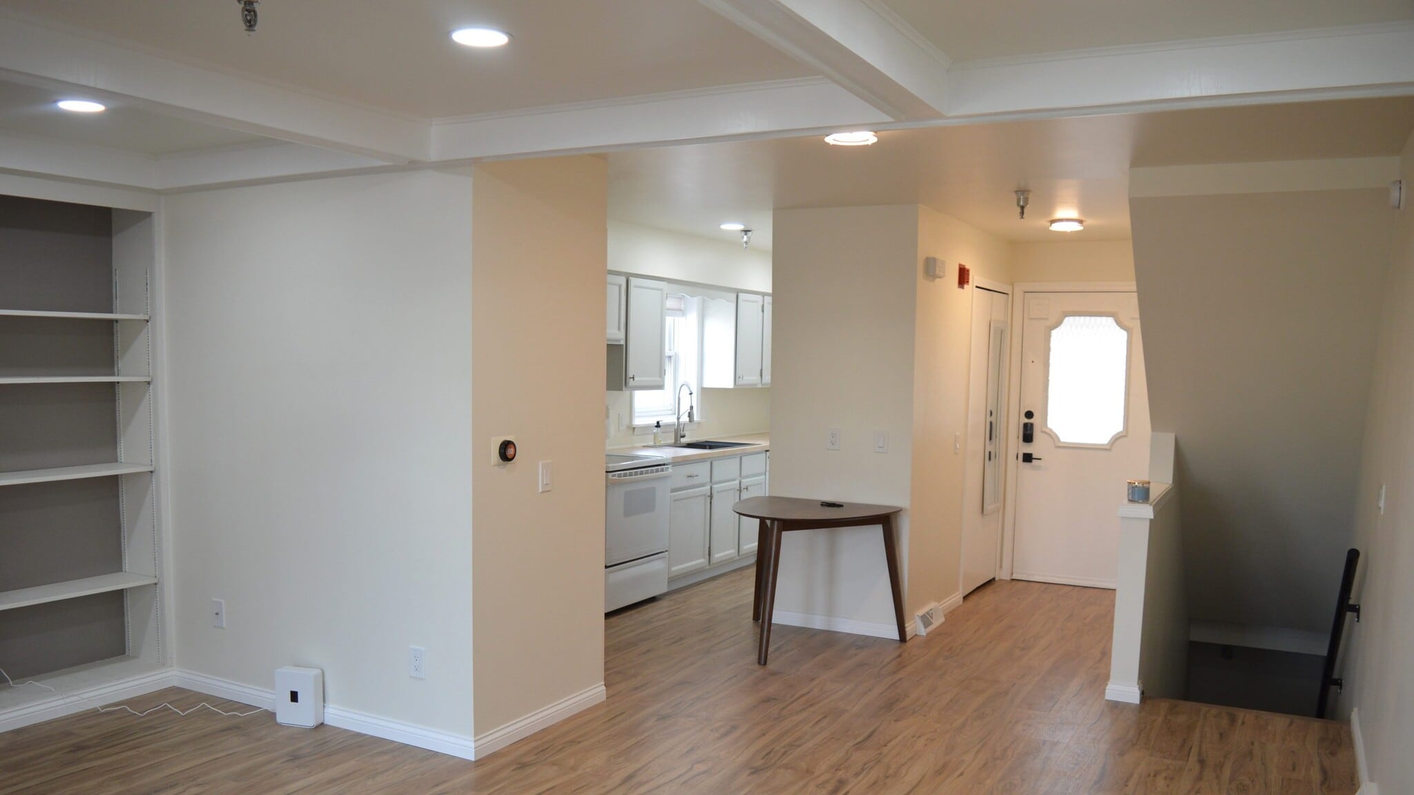 Building Photo - 328 N Allen St