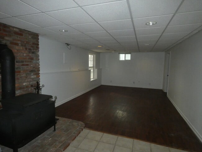 Building Photo - Beautiful Home in North Kansas City School District!