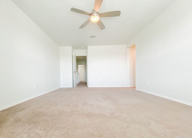 Building Photo - Beautiful 5 BR / 2.5 BA Home for Rent in A...