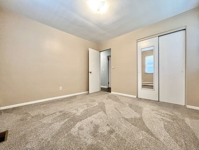 Building Photo - Four Bedroom Home in Grandville