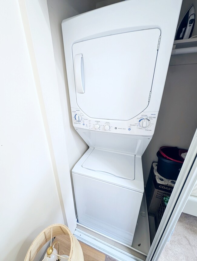 Building Photo - The Norm Appartments