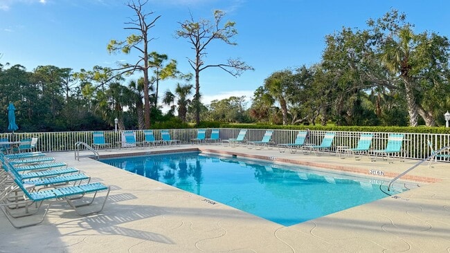 Building Photo - Furnished Short Term Rental