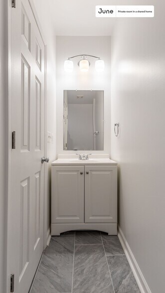 Building Photo - Room in Shared 4 bed/3.5 bath home