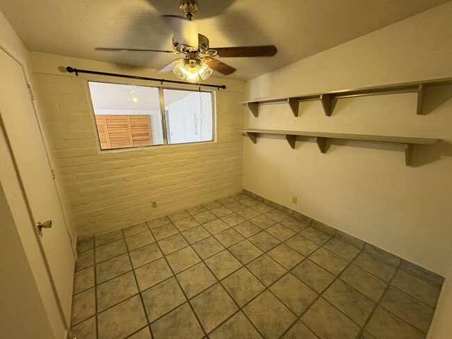 Building Photo - Great central location on cul-de-sac