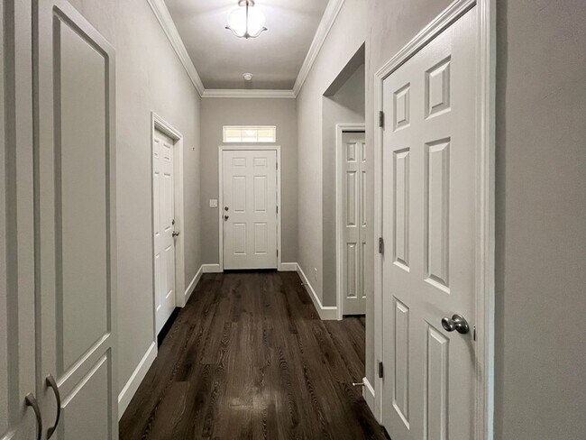 Building Photo - 3BR/2BA Home in Strawberry Fields