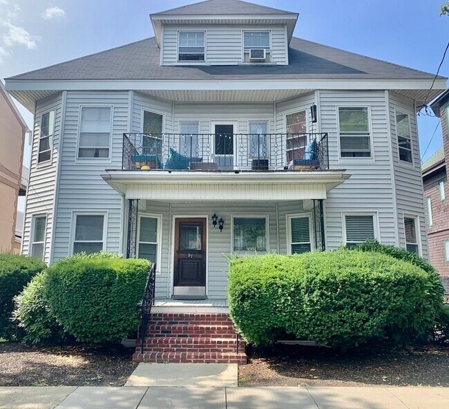 Building Photo - 97 Court Rd