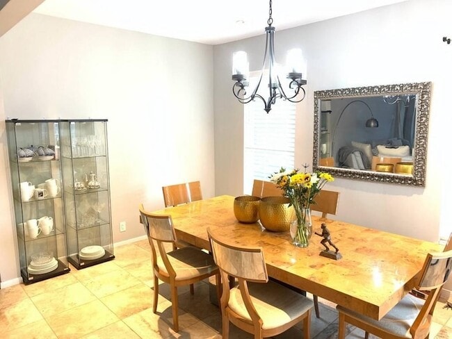 Building Photo - 5739 Henniker Dr