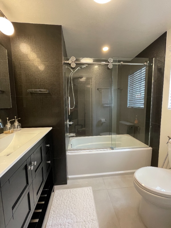 Building Photo - 4676 Don Lorenzo Dr