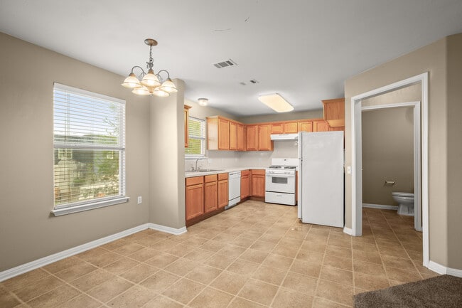 Building Photo - 6220 Perlita Dr