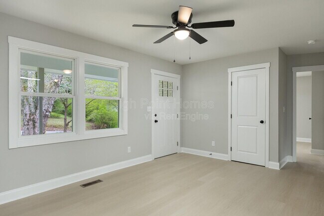 Building Photo - 5403 Kimbro St