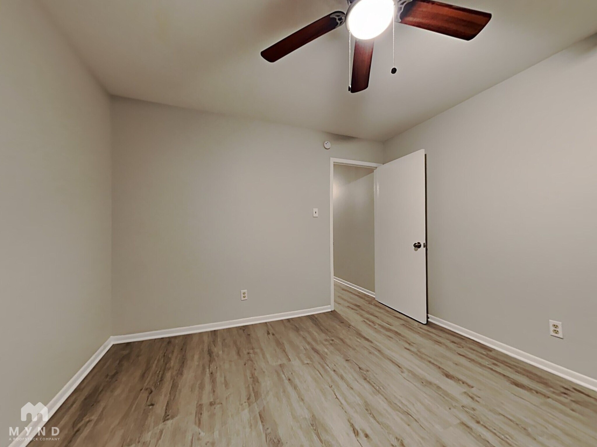 Building Photo - 6127 Heatherbrook Dr