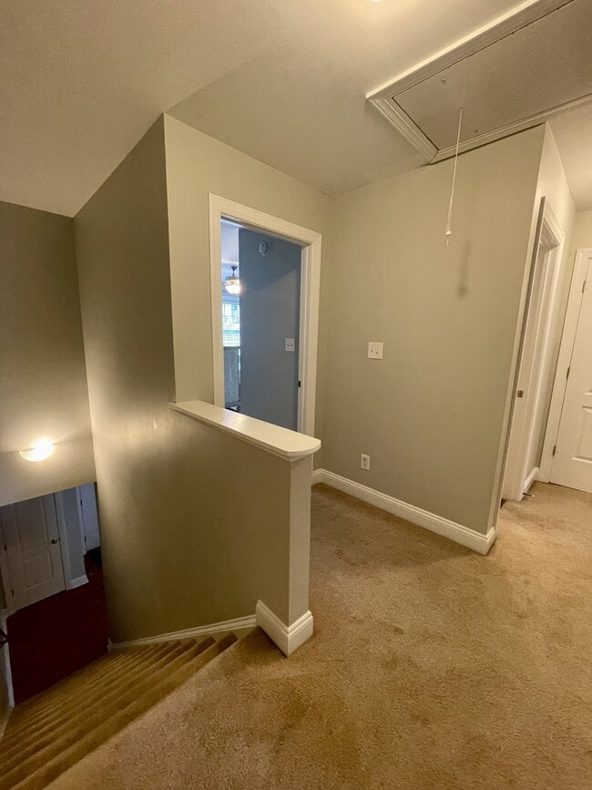 Building Photo - 124 Colonnade St