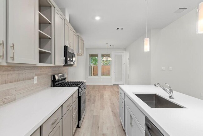 Building Photo - 3640 Standing Rock Dr