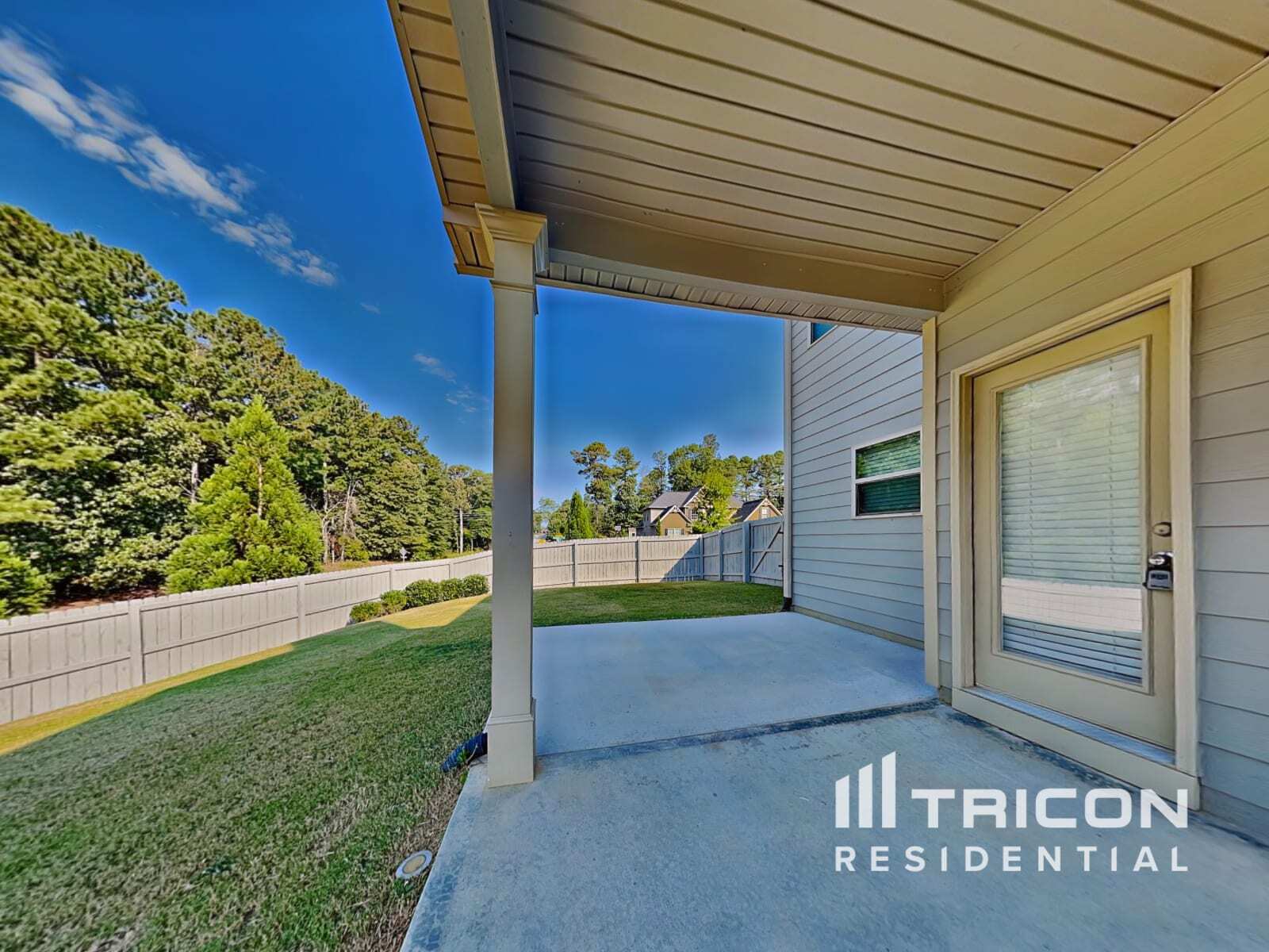 Building Photo - 3015 Button Cir