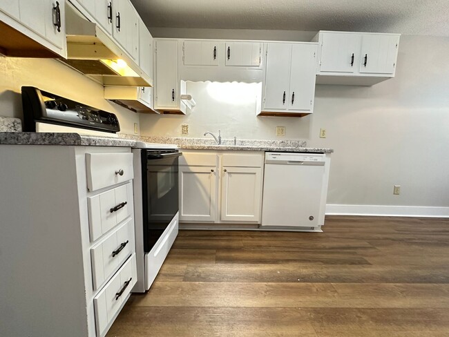 Building Photo - Condo for rent in Grayson Valley