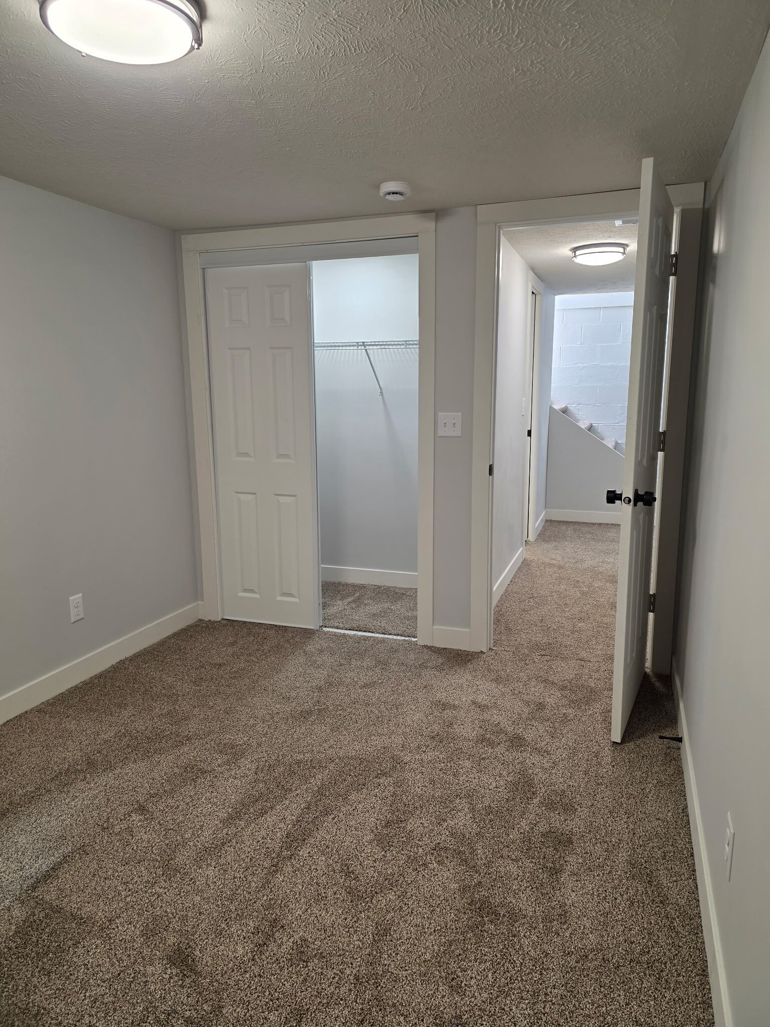 Building Photo - 2025 N 31st St