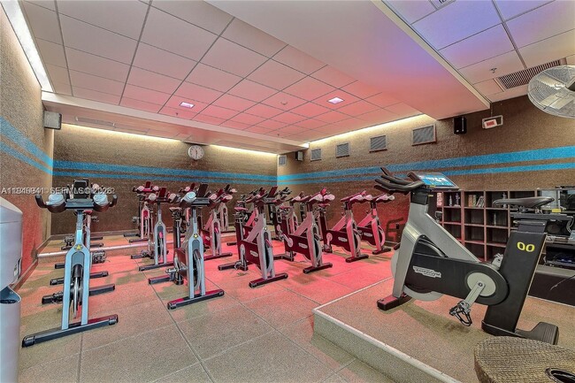 Building Photo - 21205 NE 37th Ave