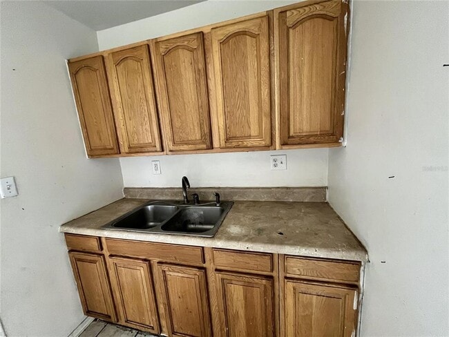 Building Photo - 311 E Magnolia St