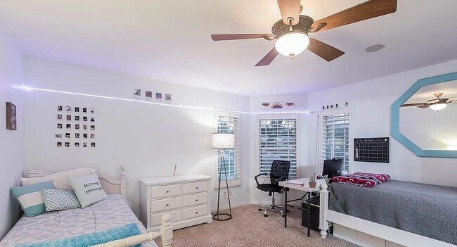 Building Photo - 22243 W Craggy View St