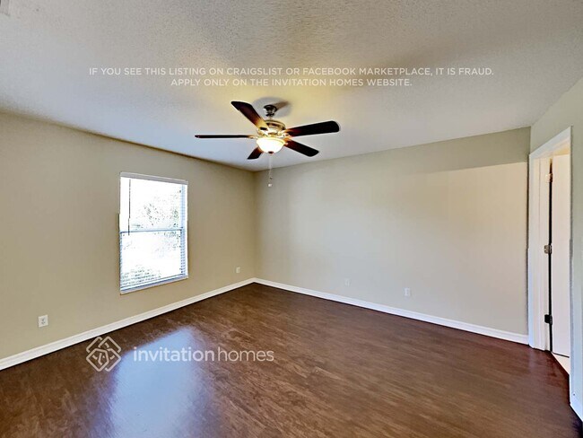 Building Photo - 1760 W Finland Dr