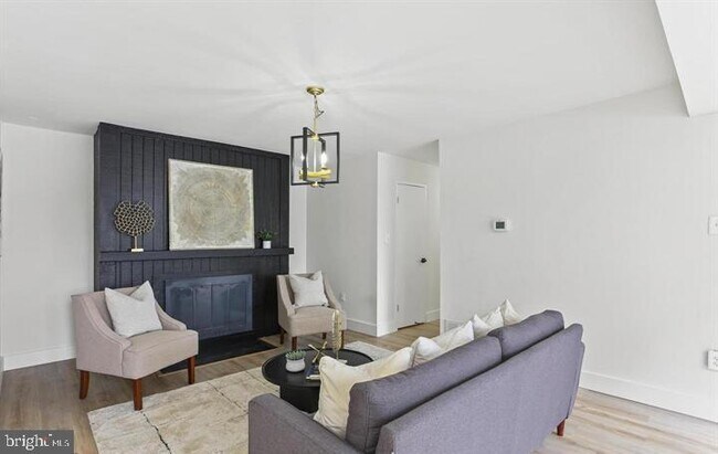 Building Photo - 10580 Cross Fox Ln