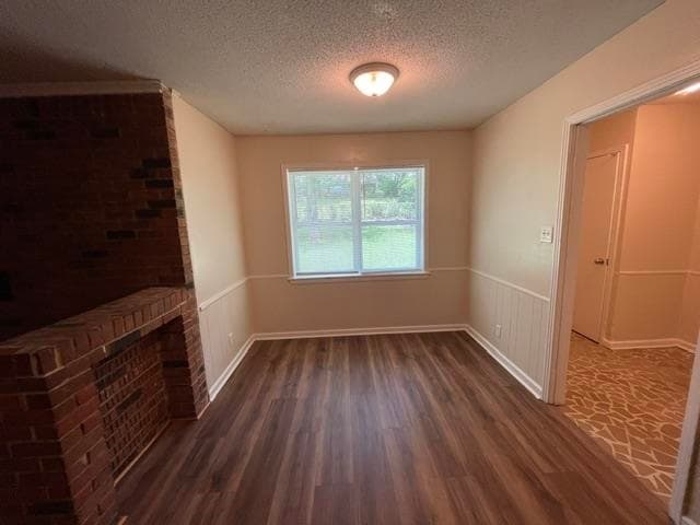 Building Photo - 3270 Frayser View Dr