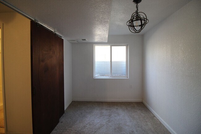 Building Photo - Great Home in West Greeley