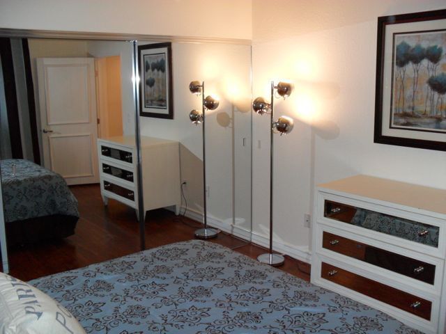 Building Photo - Meridian - Luxury 1Bdr/Bath Fully Furnishe...