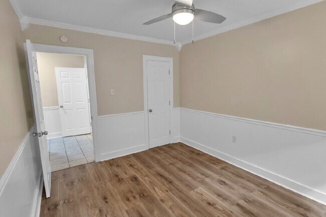 Building Photo - 1544 Orange Grove Rd