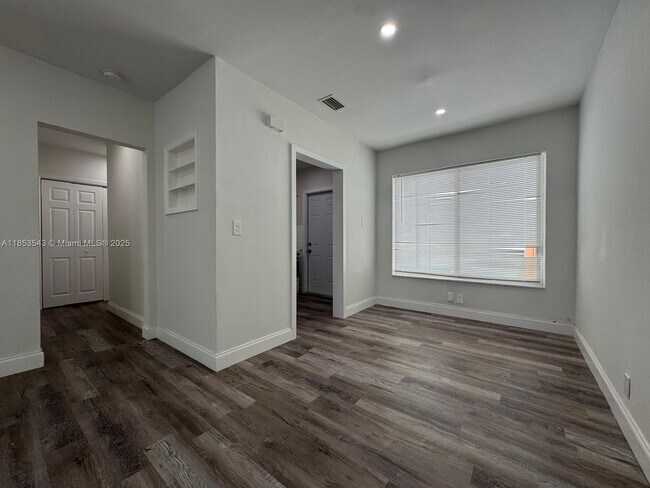 Building Photo - 8201 Abbott Ave