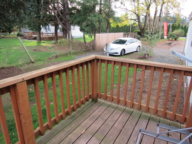 Building Photo - 5692 Northwest Dr