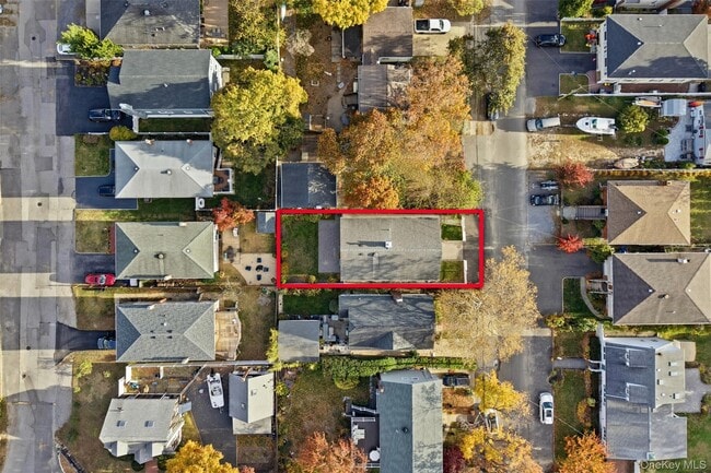 Building Photo - 11 7th St