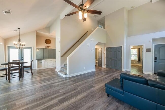 Building Photo - 898 Halston Ct