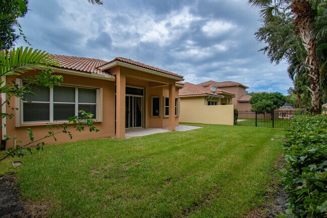 Building Photo - 10265 Isle Wynd Ct