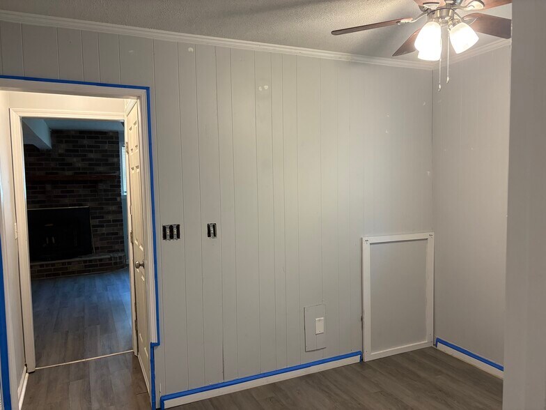 Building Photo - 124 Englewood Rd