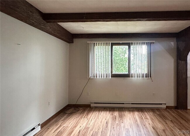 Building Photo - 821 Floyd Ave