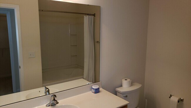 Building Photo - 5971 Hollow Wood Ct