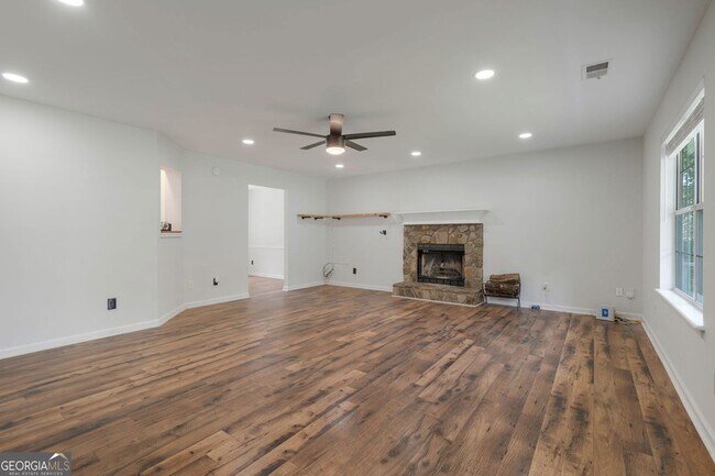 Building Photo - 2055 Amberly Glen Way