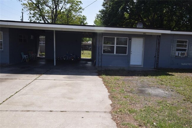 Building Photo - 104 W Lancaster Rd